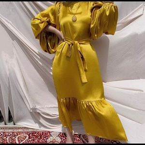 GOLDIE Modest Satin Dress Size XL✨✨